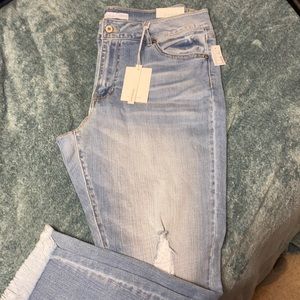 Light wash, high rise skinny jeans